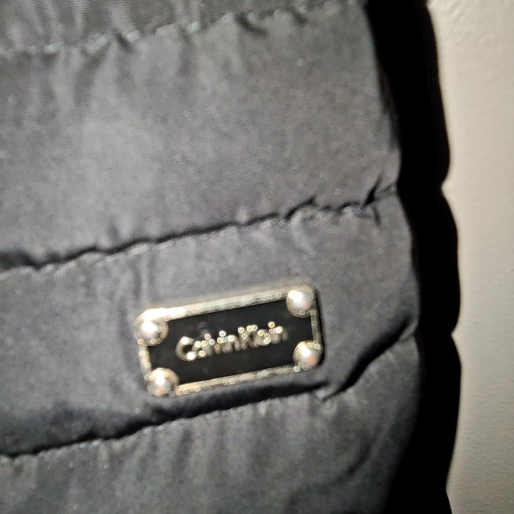 Calvin Klein Puffer Coat With Faux Fur Trim Hood - Picture 4 of 7